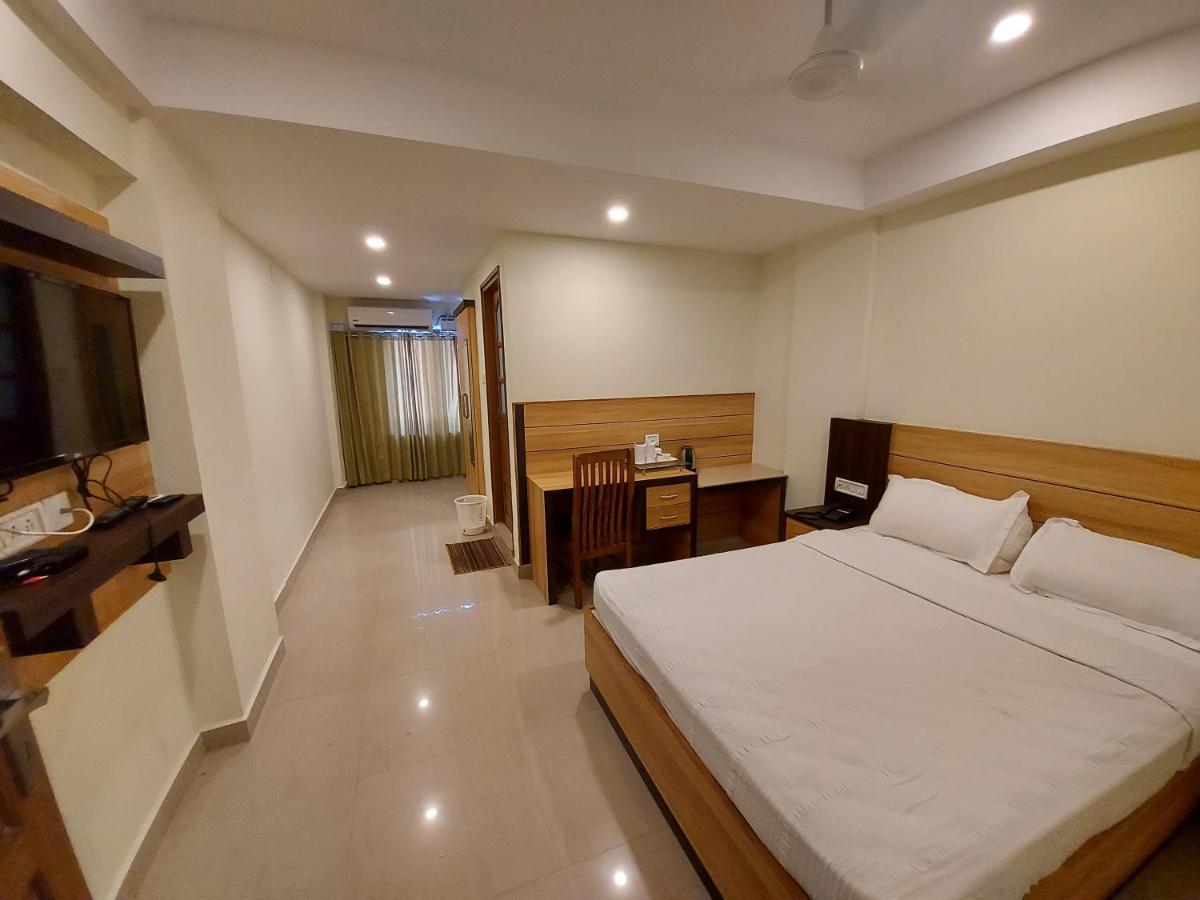 Hotel Sree Gokulam Apartments Guruvāyūr Exteriér fotografie