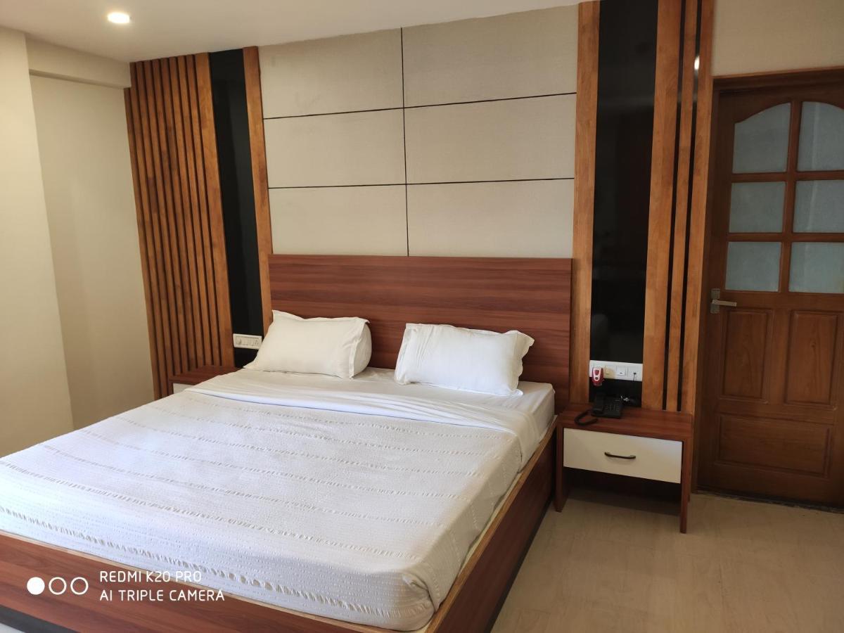 Hotel Sree Gokulam Apartments Guruvāyūr Exteriér fotografie